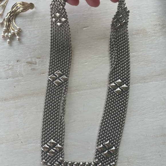 Sold to @ravens_eye —- necklace only—-Costume Silver Necklace. - Picture 3 of 3